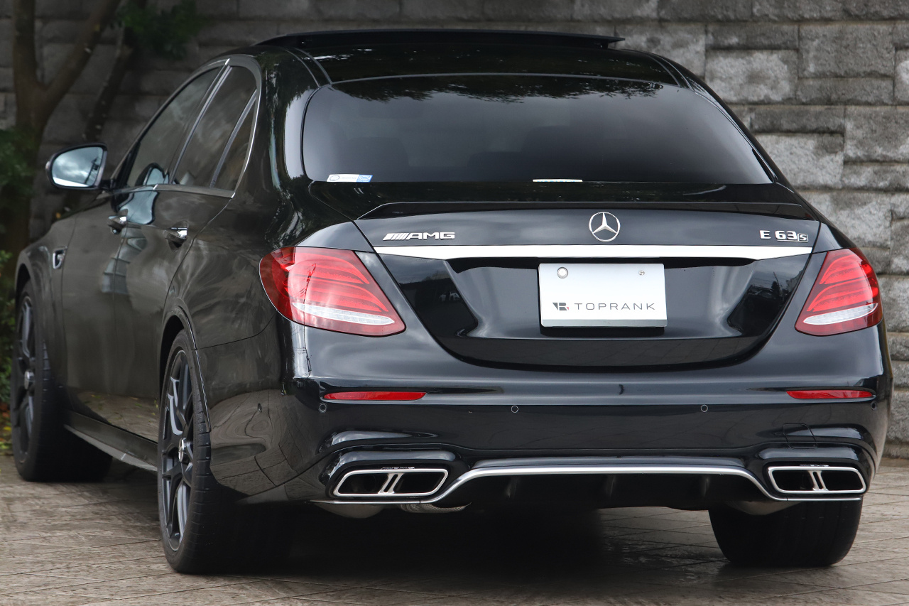 2017 Mercedes-AMG E CLASS null