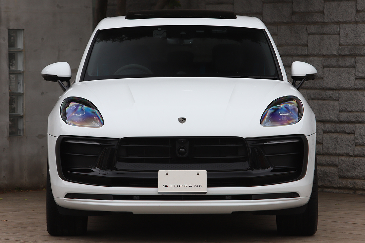 2025 Porsche MACAN 