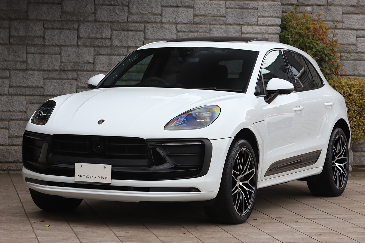 2025 Porsche MACAN 