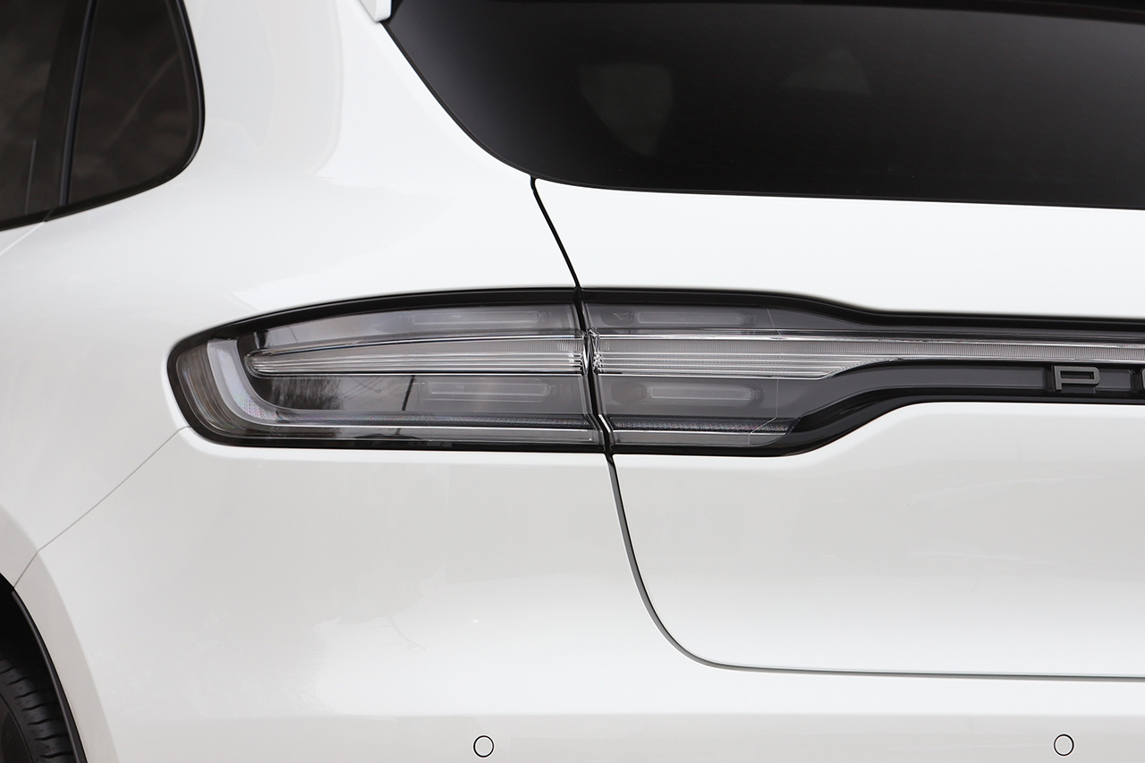 2025 Porsche MACAN 