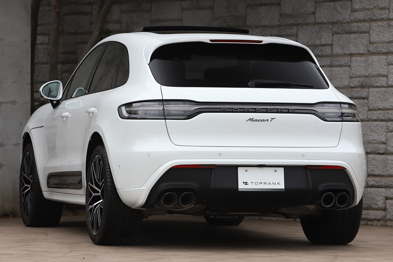 2025 Porsche MACAN 
