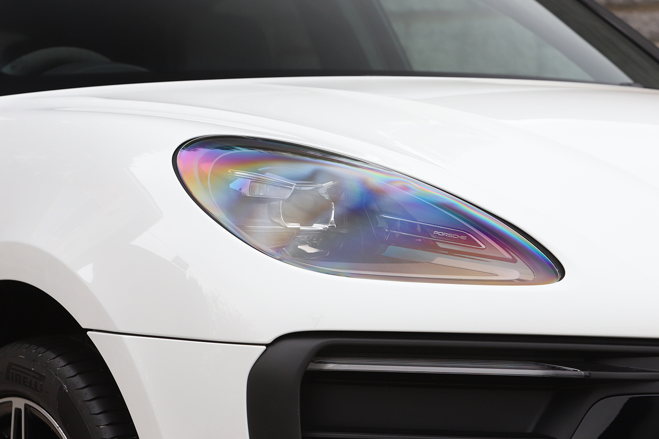 2025 Porsche MACAN 