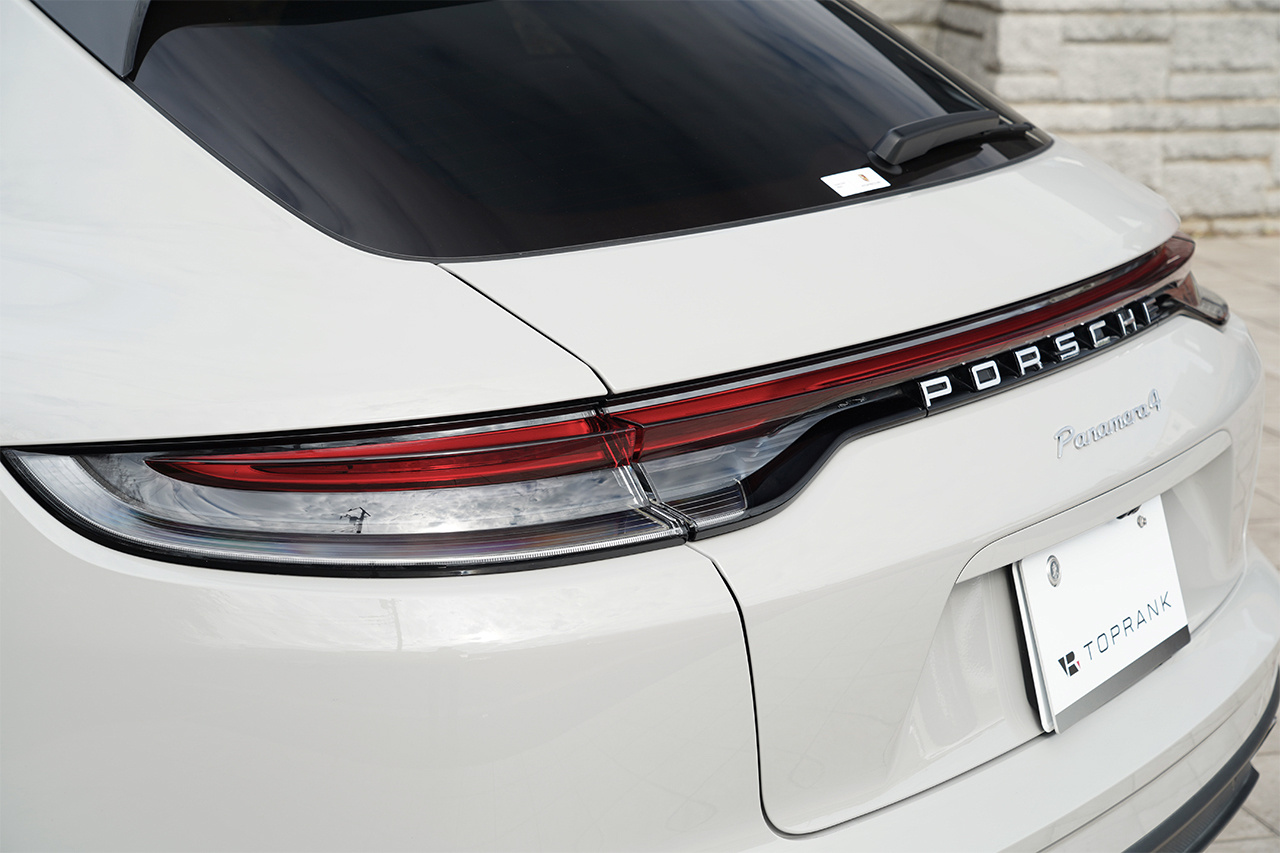 2023 Porsche PANAMERA null