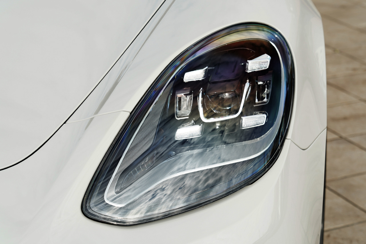 2023 Porsche PANAMERA null