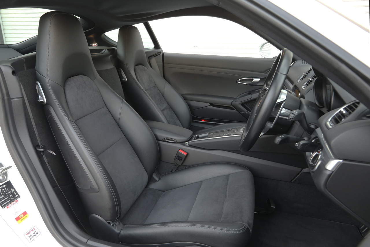 2018 Porsche 718 CAYMAN null