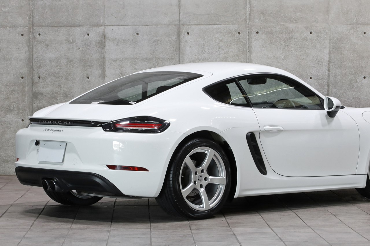 2018 Porsche 718 CAYMAN null