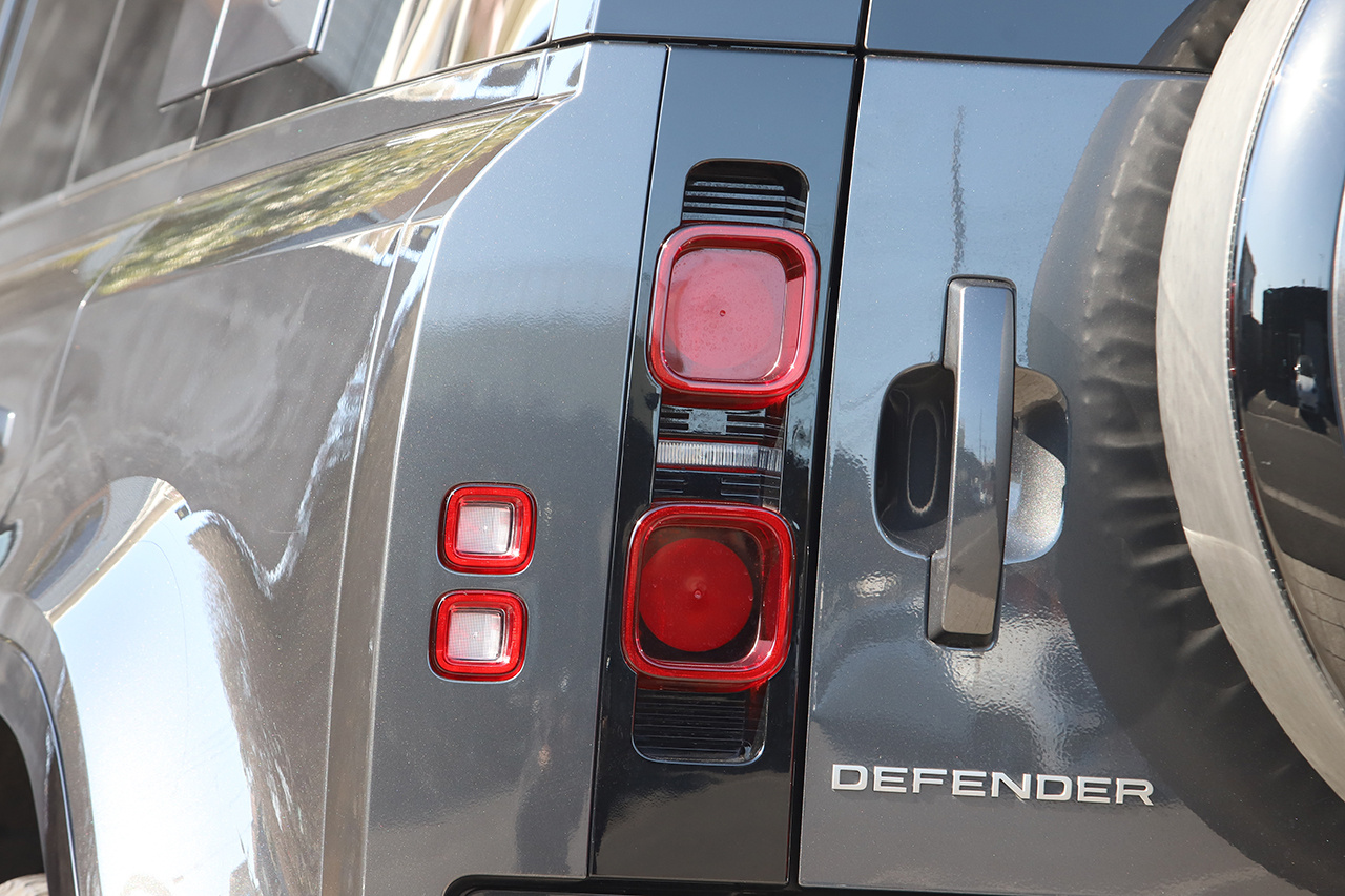 2023 Land Rover DEFENDER 