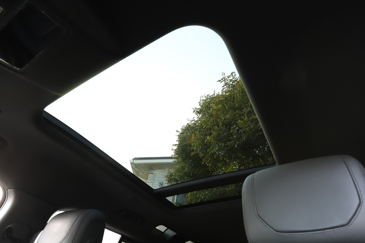 2023 Land Rover DEFENDER 