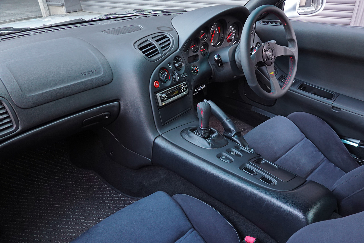 1999 Mazda RX-7 FD3S RX₋7 TYPE RS,  REAmemiya Dolphin Tail Muffler, Worksbell Quick Relase, MOMO Steering Wheel