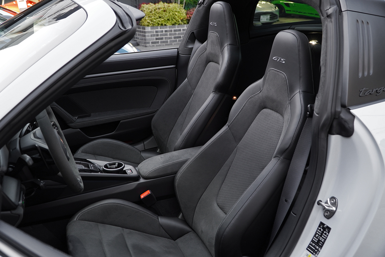 2025 Porsche 911 null