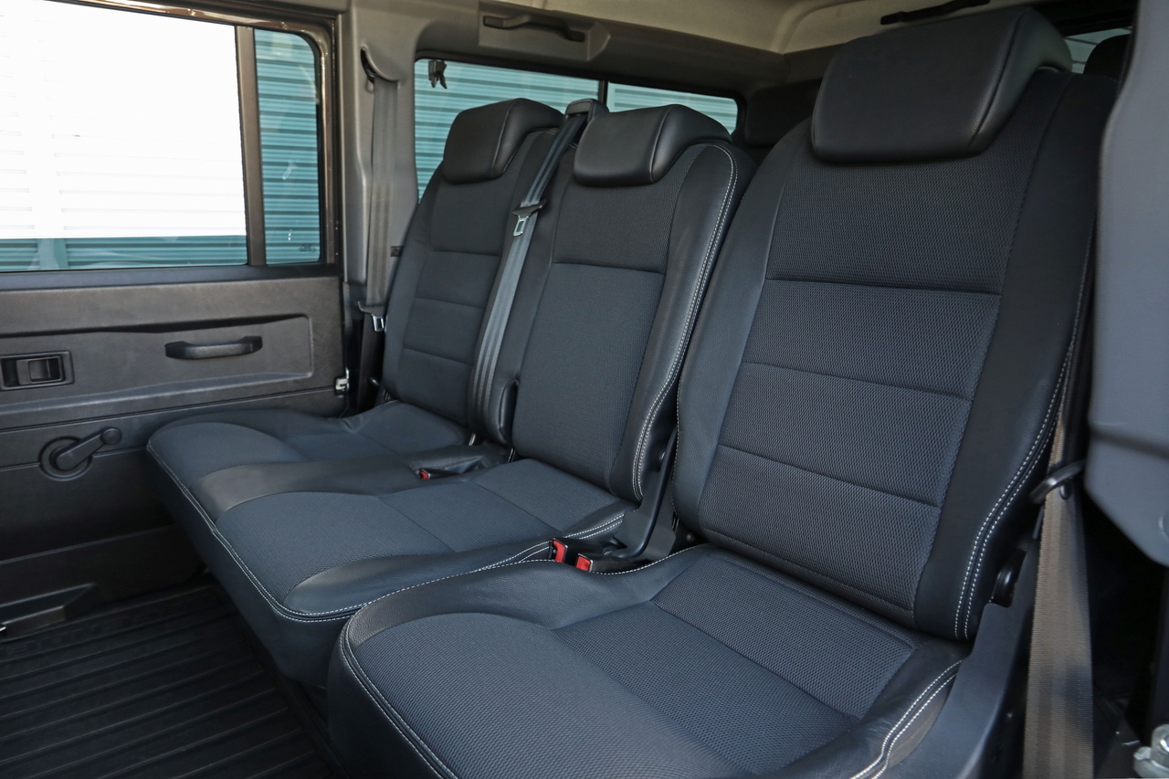 2013 Land Rover DEFENDER null