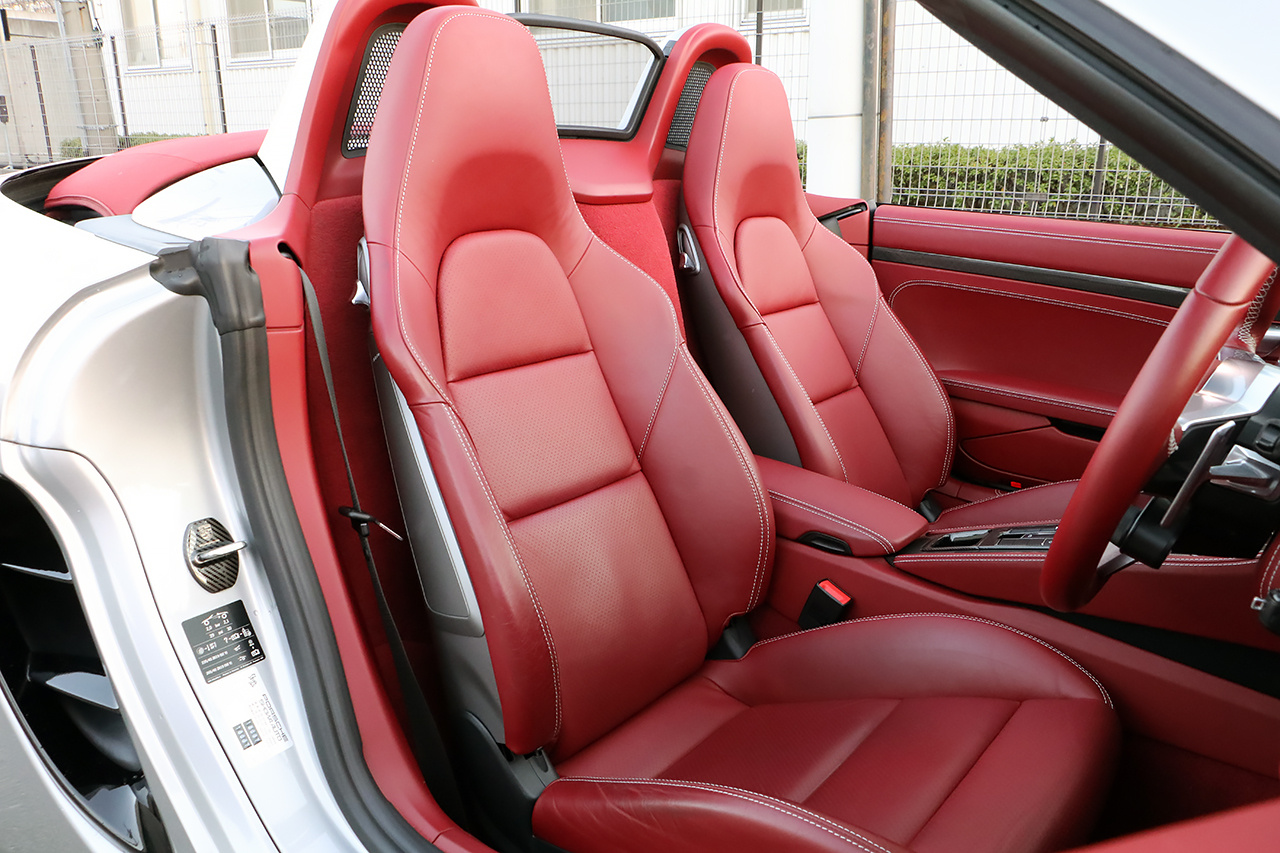 2018 Porsche 718 BOXSTER 