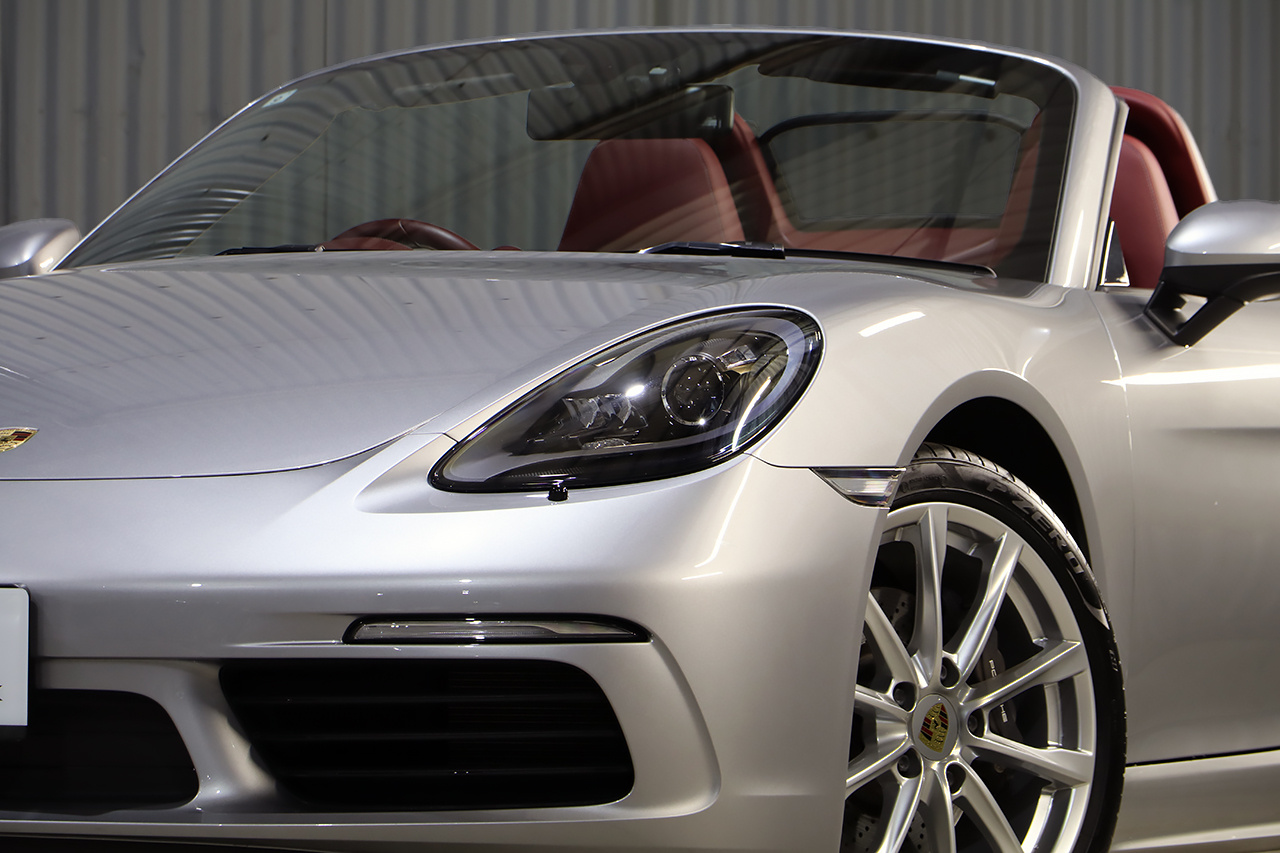 2018 Porsche 718 BOXSTER 