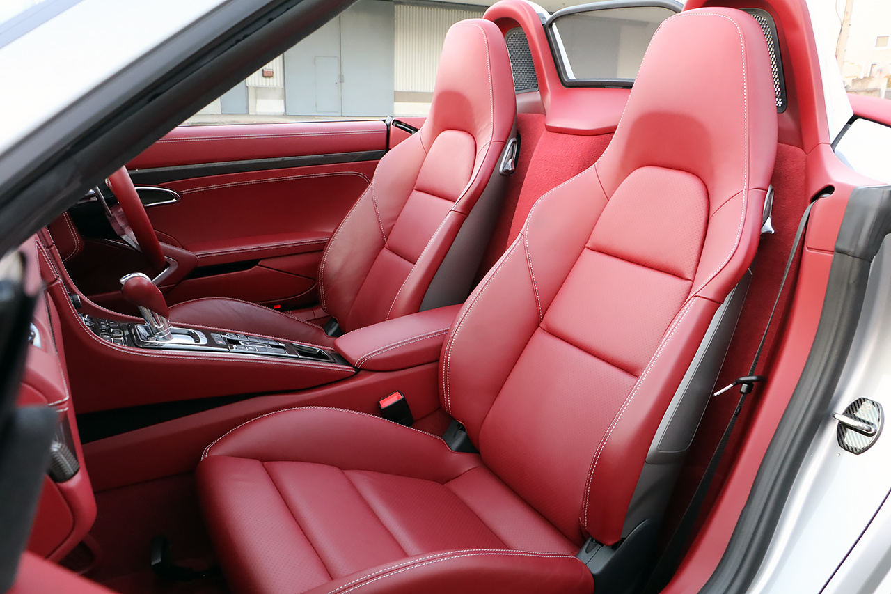 2018 Porsche 718 BOXSTER 