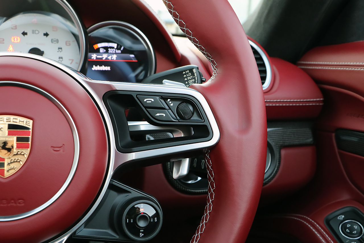 2018 Porsche 718 BOXSTER 