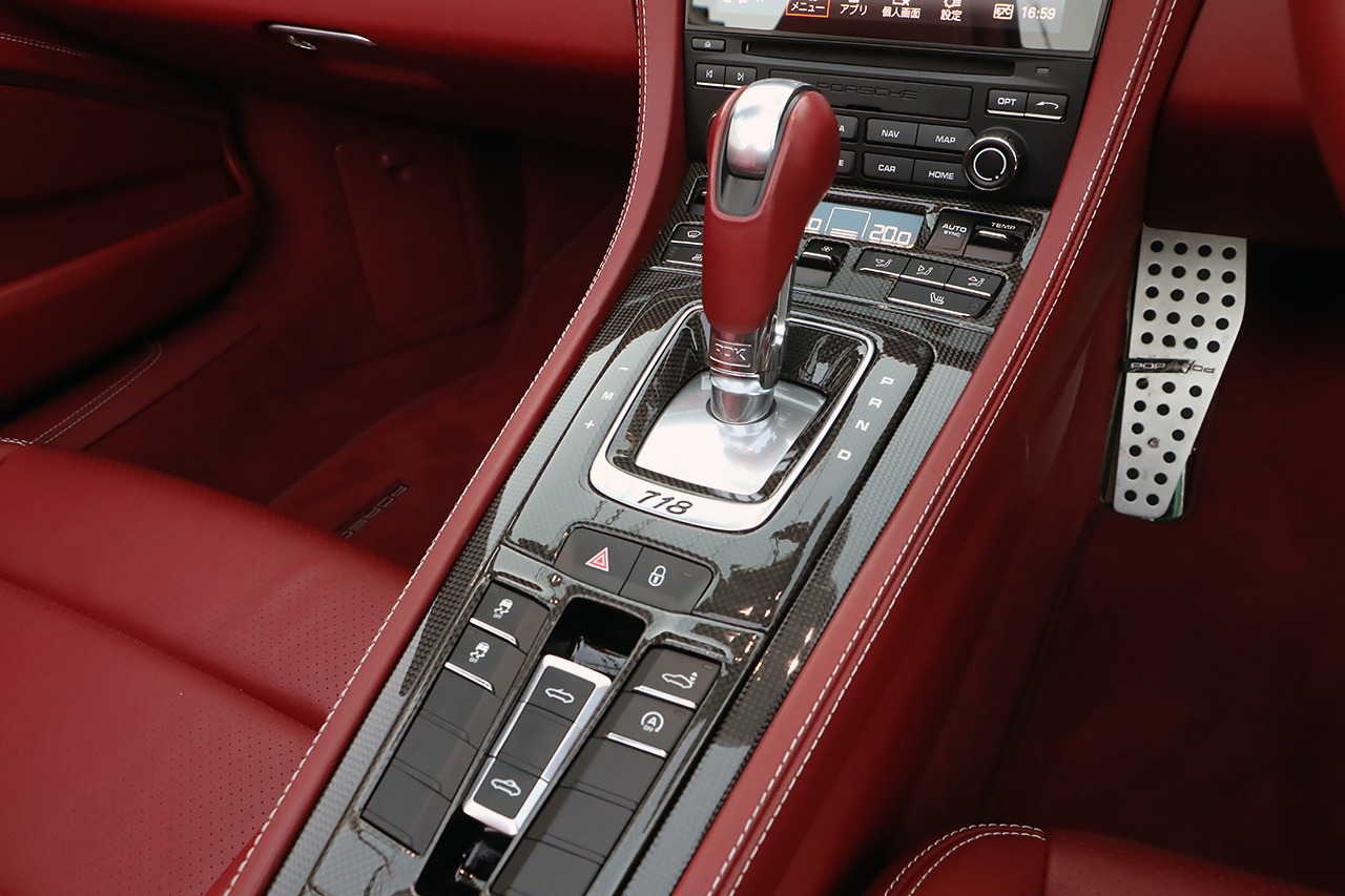 2018 Porsche 718 BOXSTER 