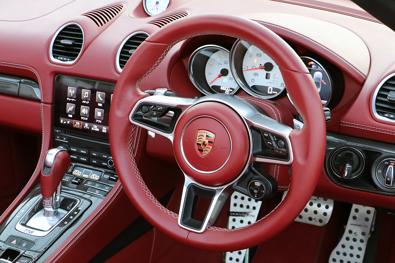 2018 Porsche 718 BOXSTER 