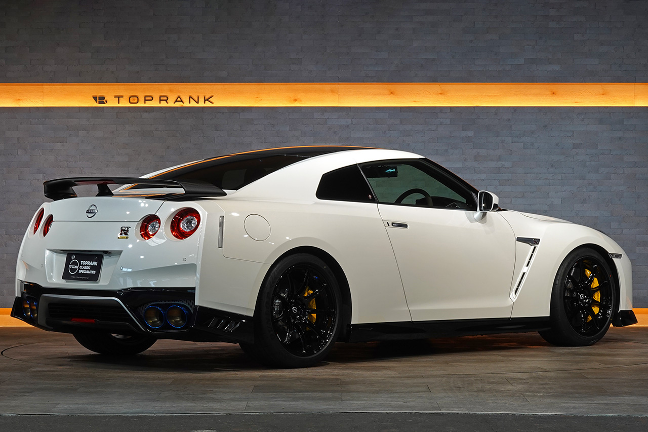 2022 Nissan GT-R R35 GT-R Track edition engineered by NISMO T-Spec, Optional Carbon Back Recaro Seats, NCCB
