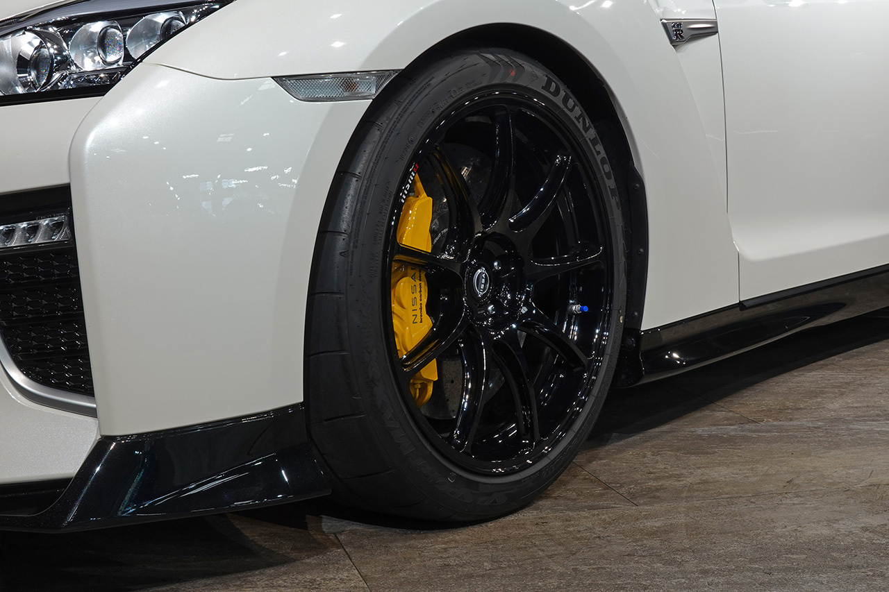 2022 Nissan GT-R R35 GT-R Track edition engineered by NISMO T-Spec, Optional Carbon Back Recaro Seats, NCCB