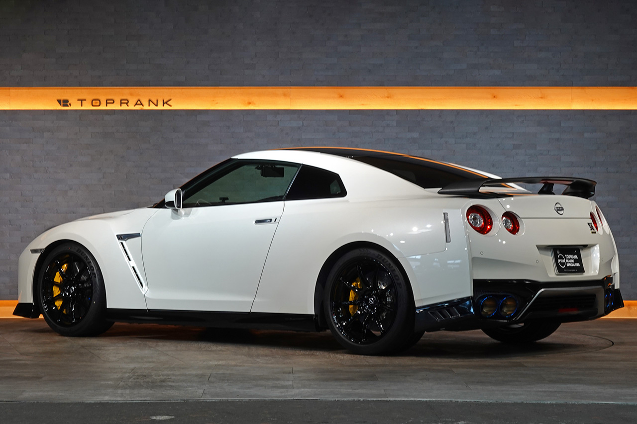 2022 Nissan GT-R R35 GT-R Track edition engineered by NISMO T-Spec, Optional Carbon Back Recaro Seats, NCCB