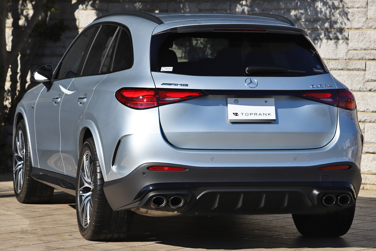 2025 Mercedes-AMG glc-class null