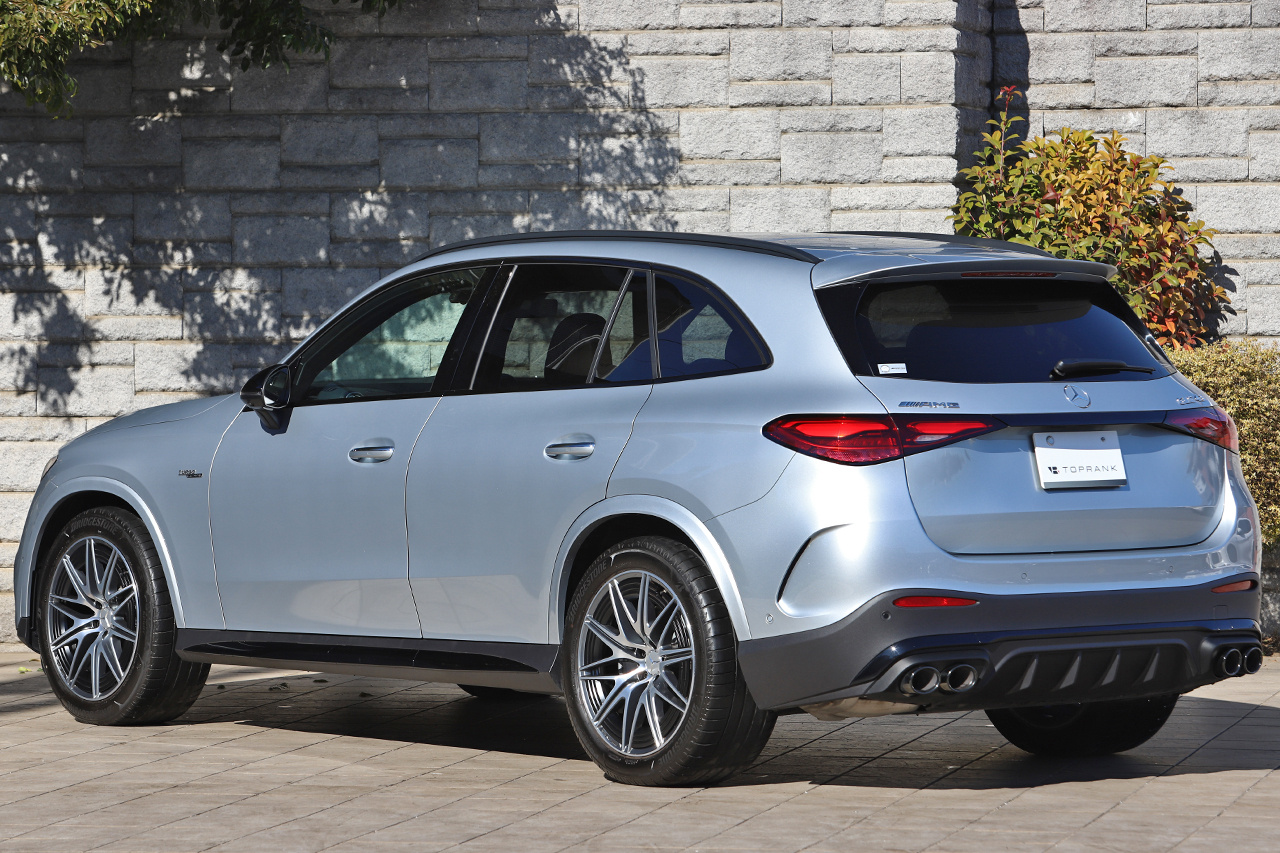 2025 Mercedes-AMG glc-class null