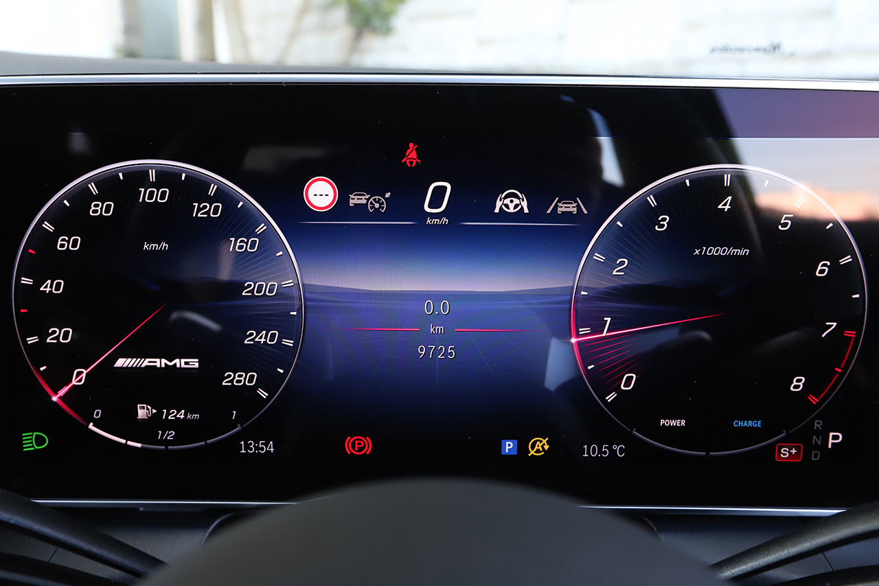 2025 Mercedes-AMG glc-class null