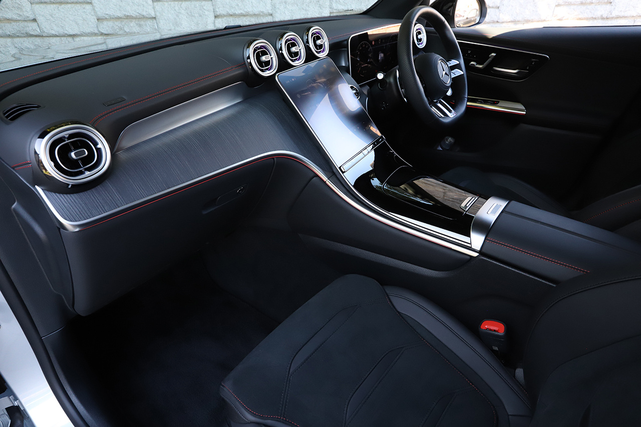 2025 Mercedes-AMG glc-class null