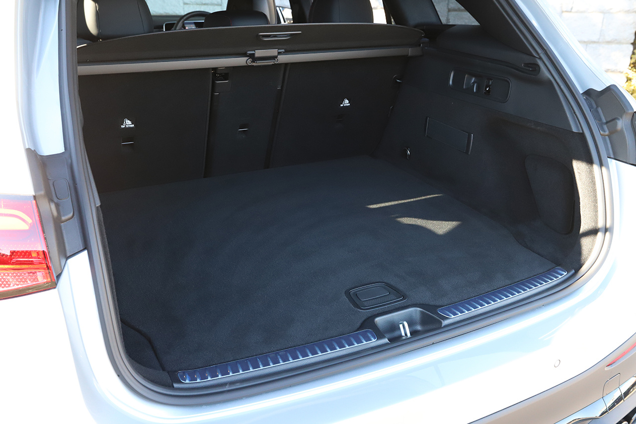 2025 Mercedes-AMG glc-class null