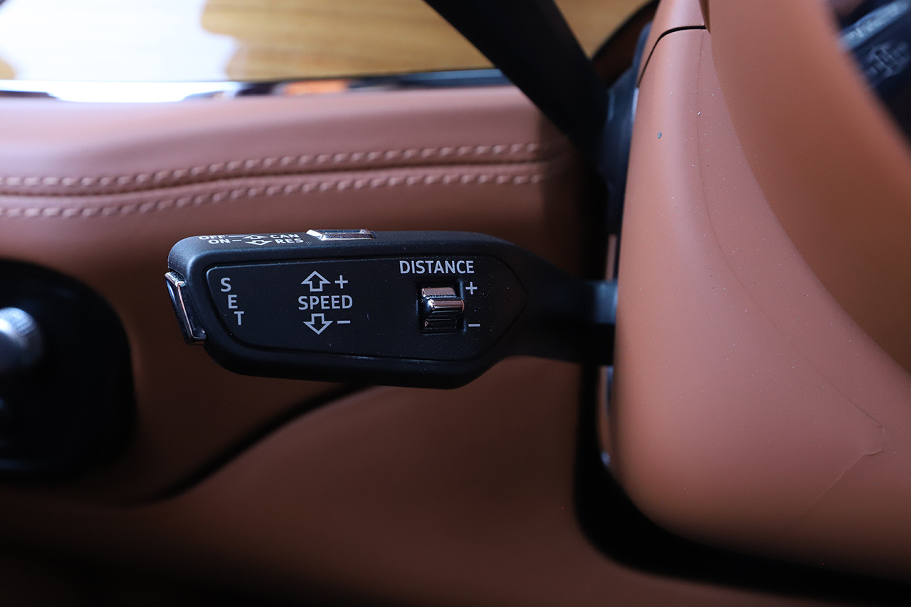 2021 Bentley Bentayga 