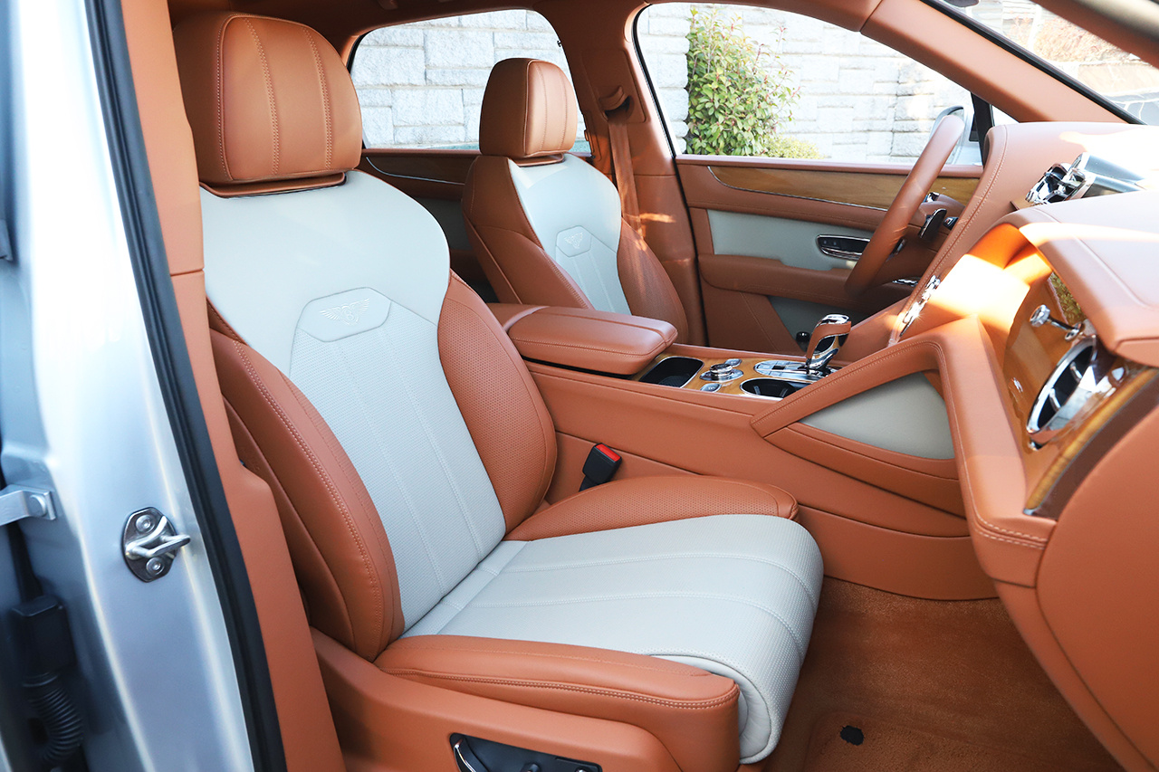 2021 Bentley Bentayga 
