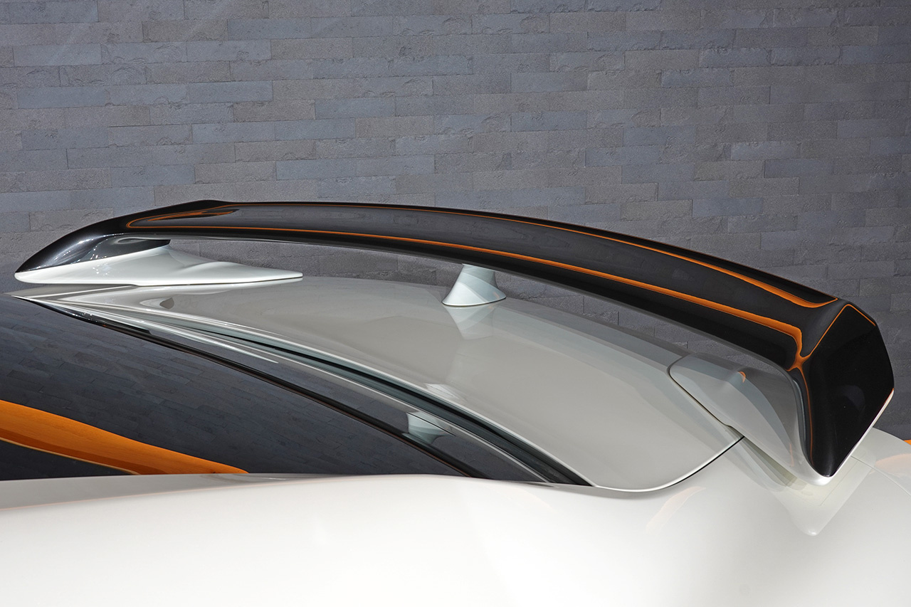 2019 Nissan GT-R R35 GT-R Pure Edition, MY19, NISMO Sports Resetting, Amber-Black Semi-Aniline Leather Front Seats