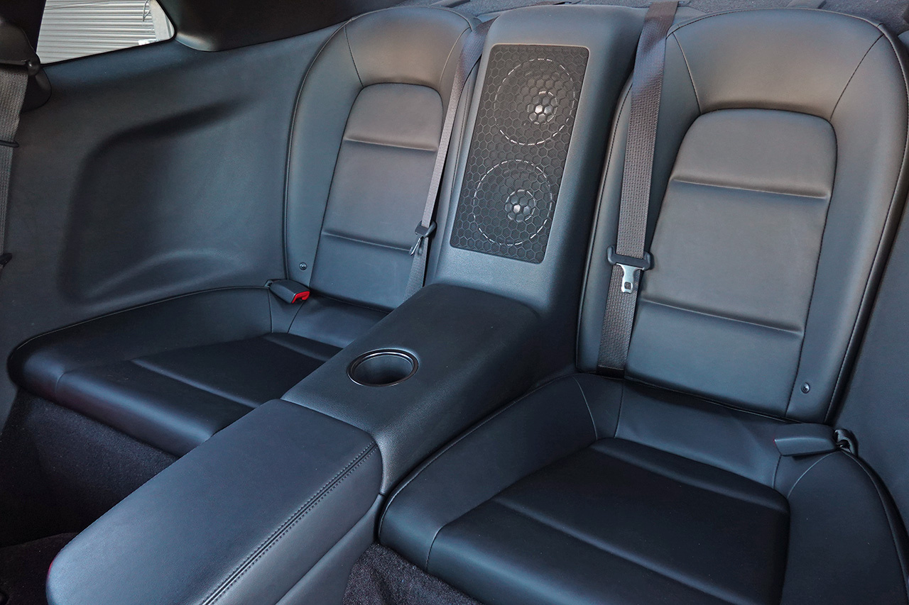 2019 Nissan GT-R R35 GT-R Pure Edition, MY19, NISMO Sports Resetting, Amber-Black Semi-Aniline Leather Front Seats