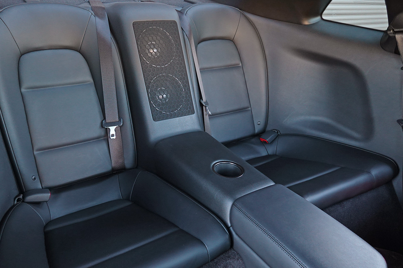 2019 Nissan GT-R R35 GT-R Pure Edition, MY19, NISMO Sports Resetting, Amber-Black Semi-Aniline Leather Front Seats