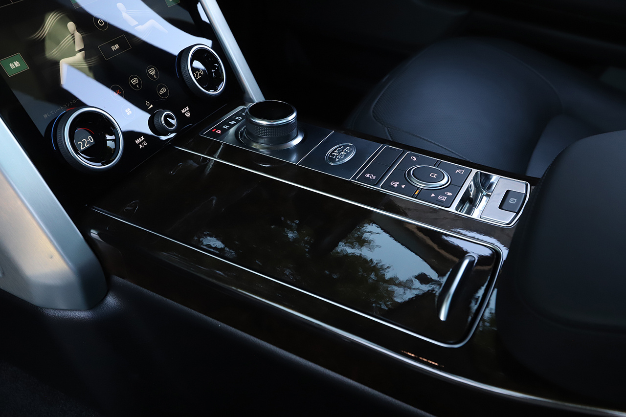 2019 Land Rover RANGE ROVER 