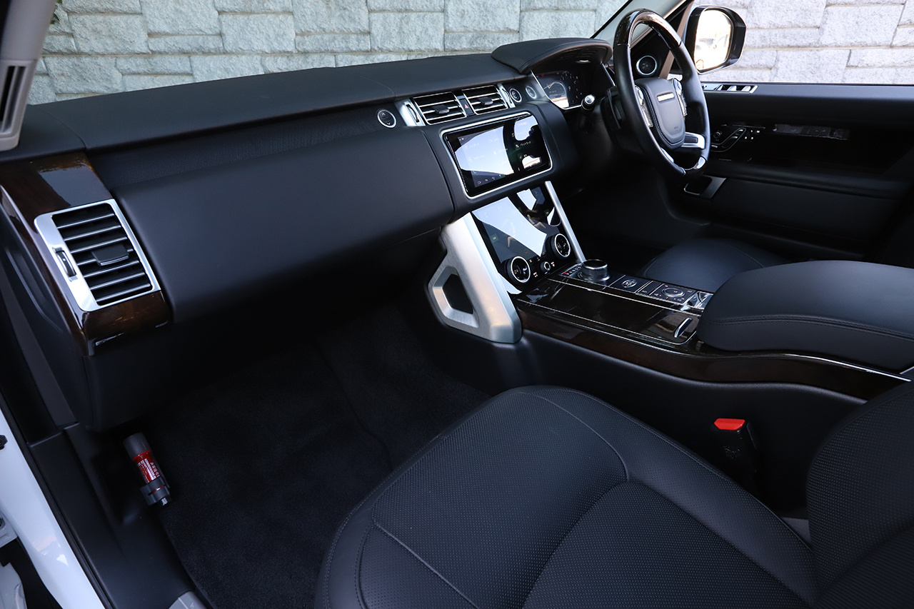 2019 Land Rover RANGE ROVER 