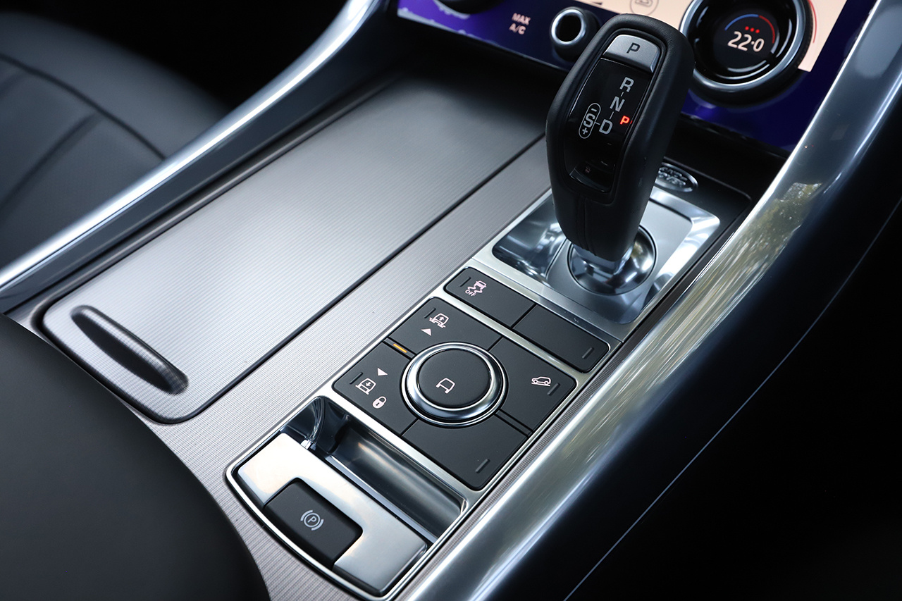 2018 Land Rover RANGE ROVER SPORT 