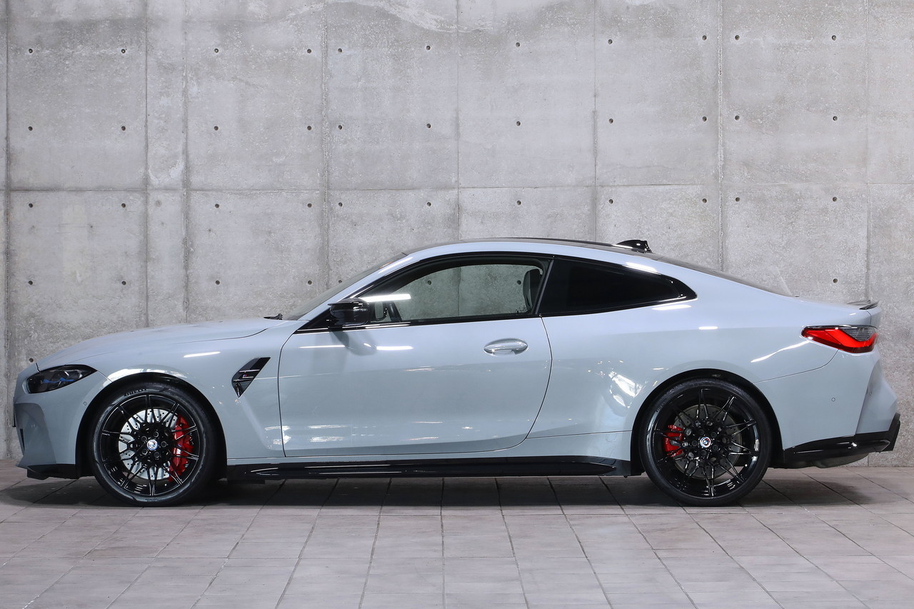 2022 BMW M4 null