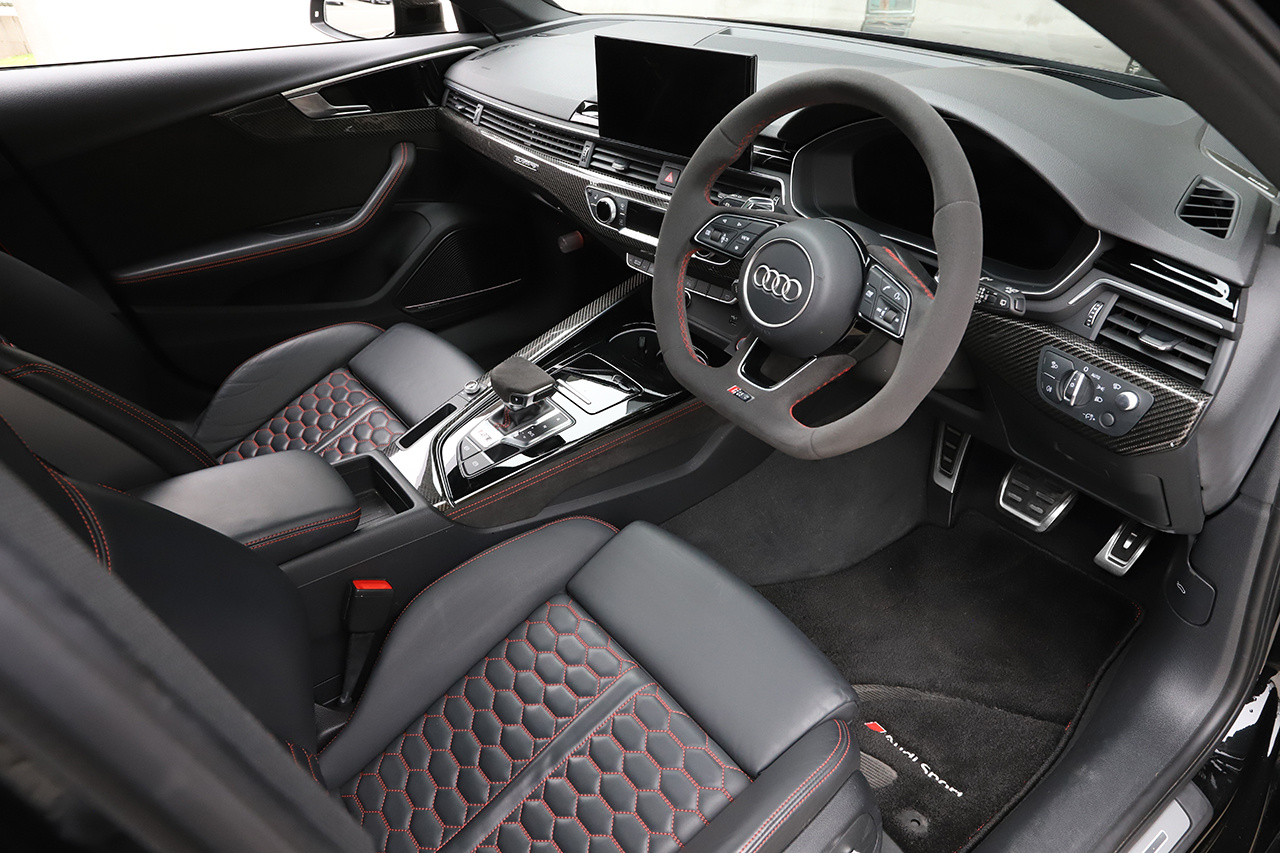 2021 Audi RS4 AVANT 