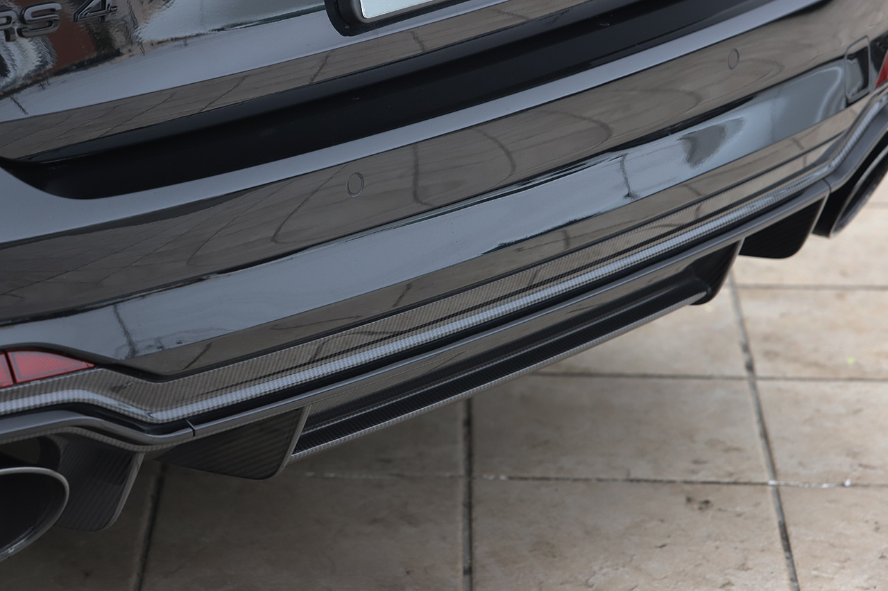 2021 Audi RS4 AVANT 