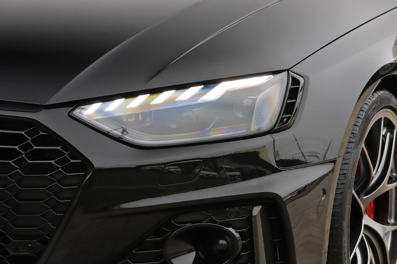 2021 Audi RS4 AVANT 