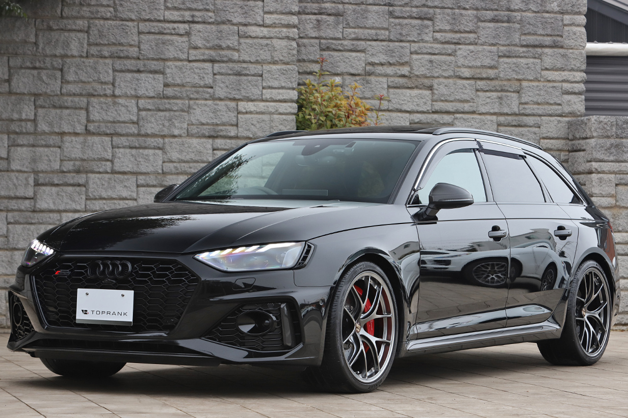 2021 Audi RS4 AVANT 