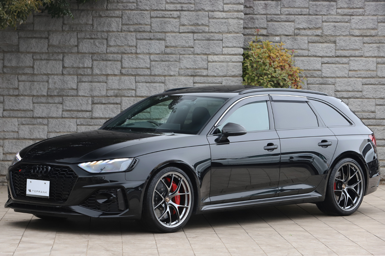 2021 Audi RS4 AVANT 