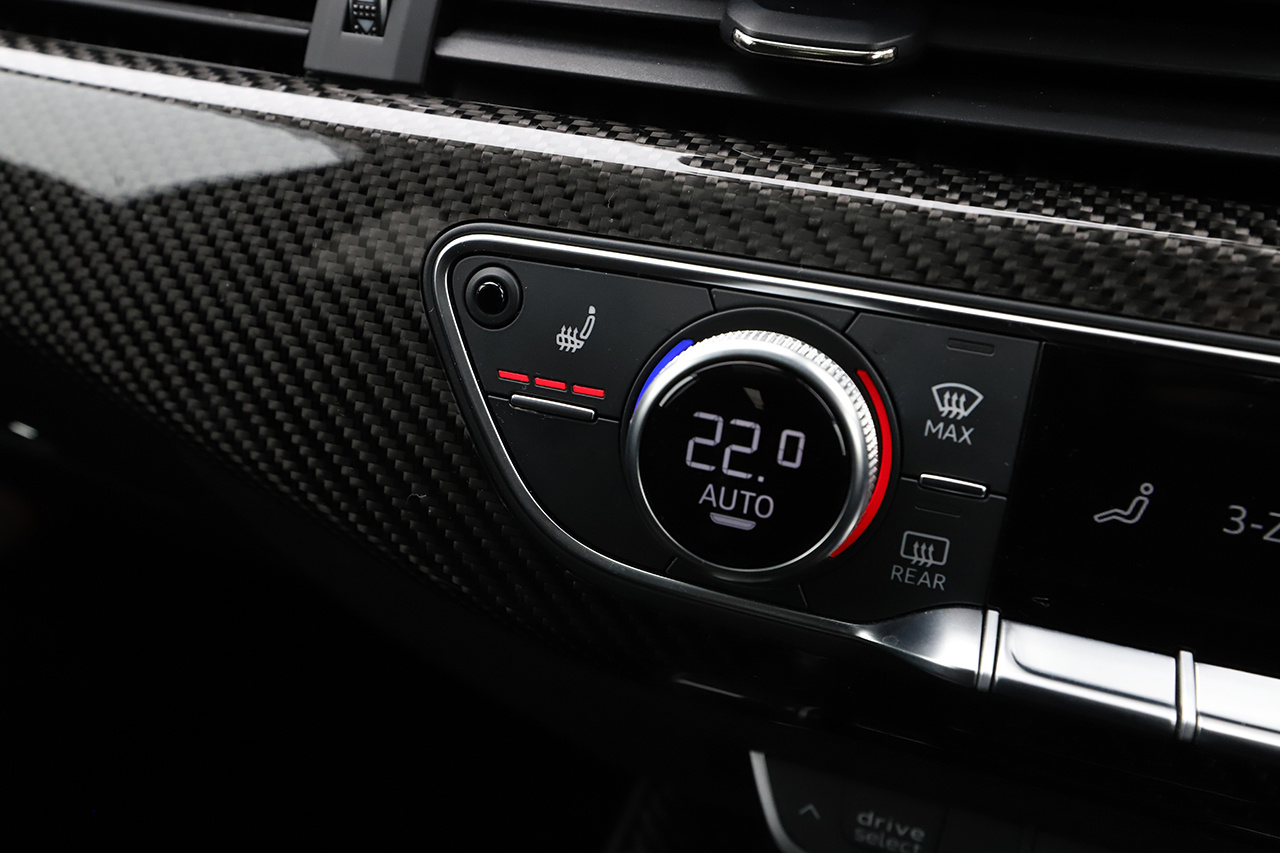 2021 Audi RS4 AVANT 