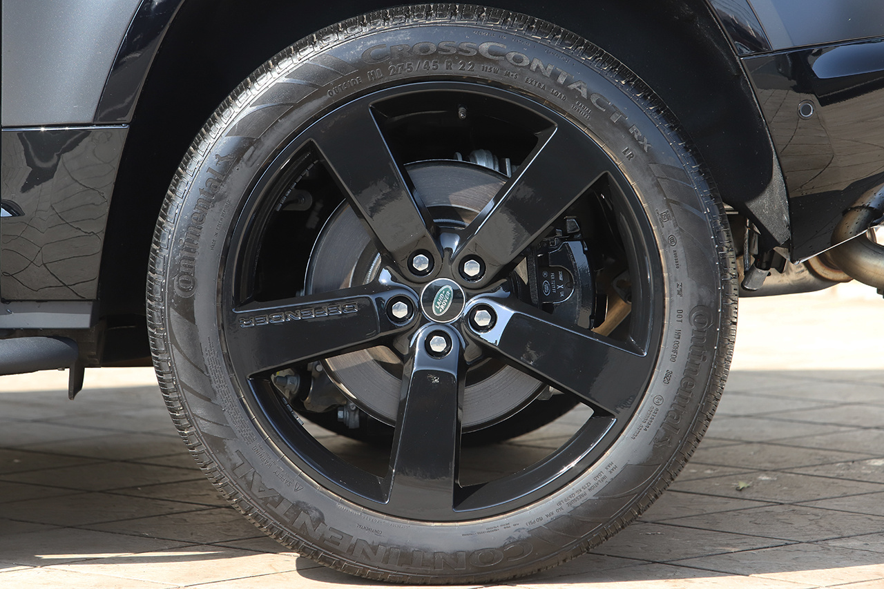 2024 Land Rover DEFENDER 