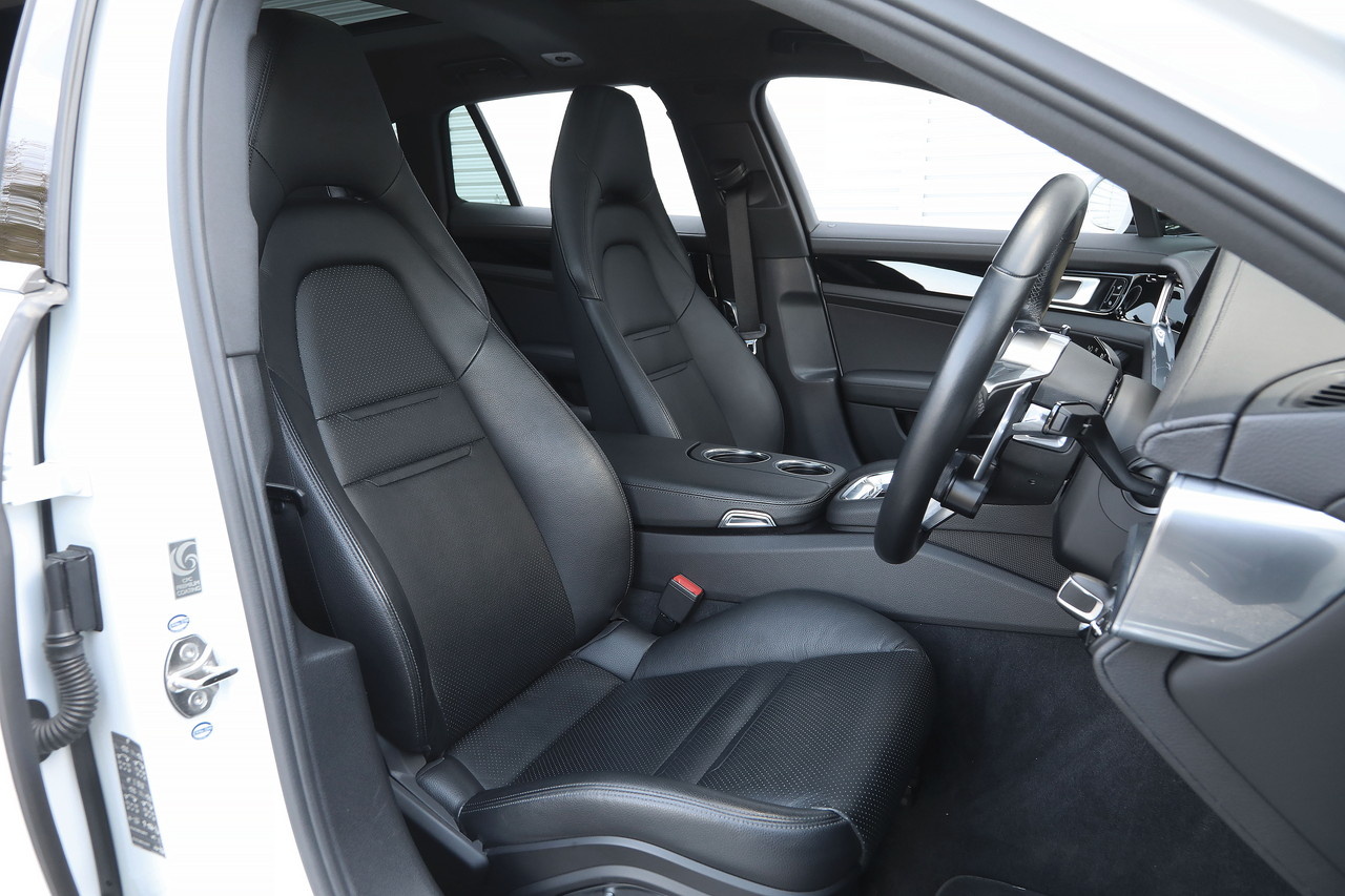 2018 Porsche PANAMERA ４Ｅ ハイブリッド
