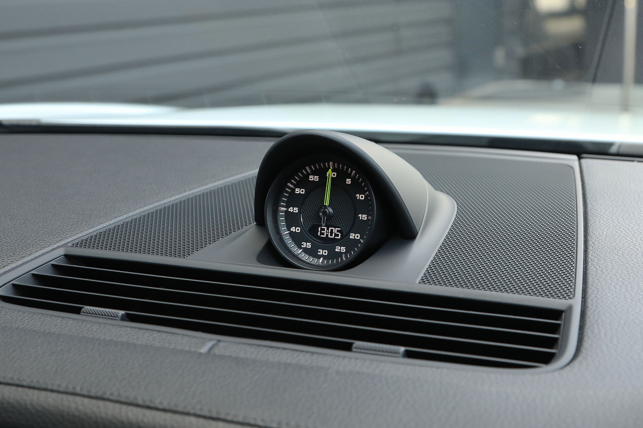 2018 Porsche PANAMERA ４Ｅ ハイブリッド