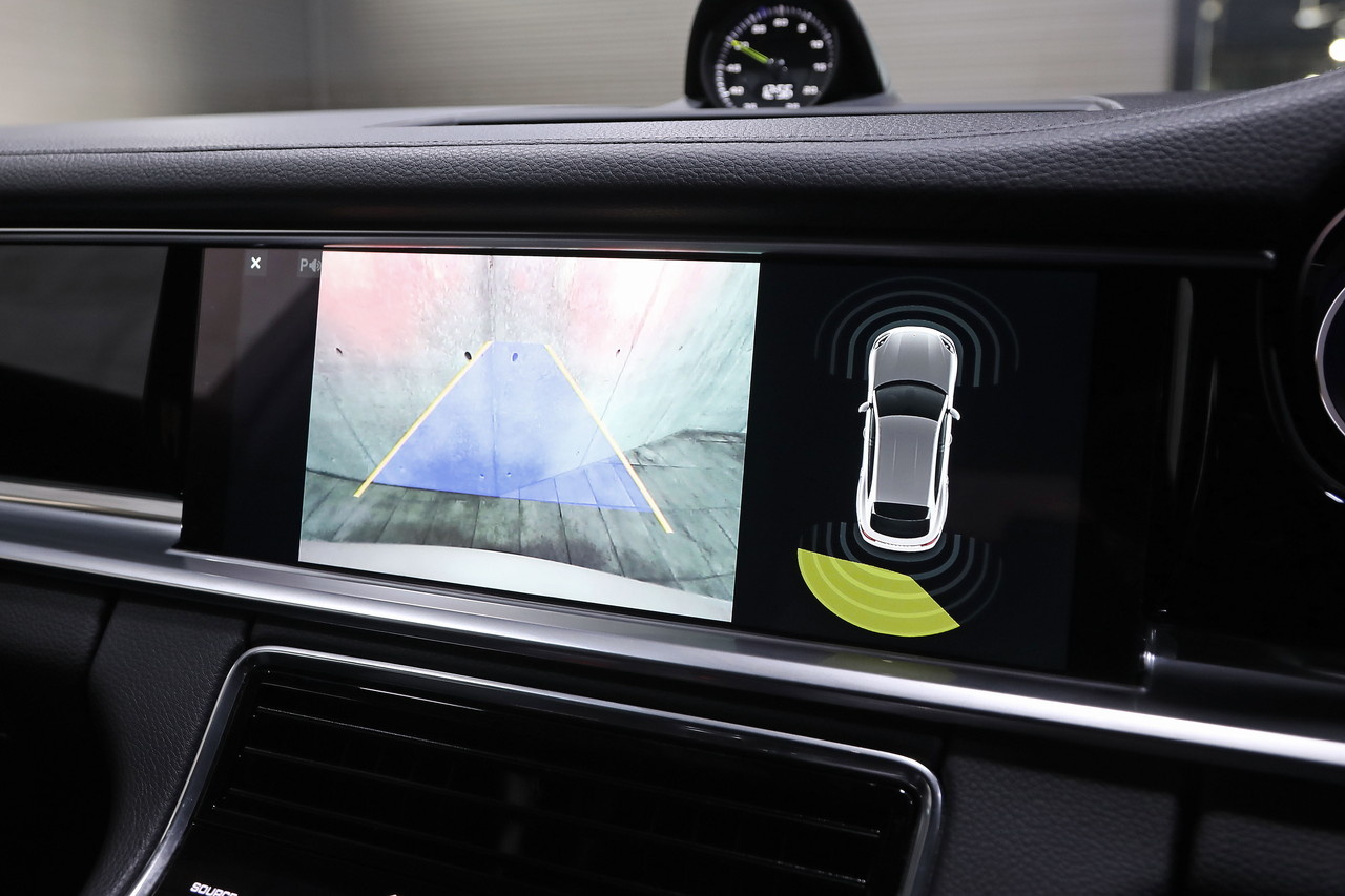 2018 Porsche PANAMERA ４Ｅ ハイブリッド