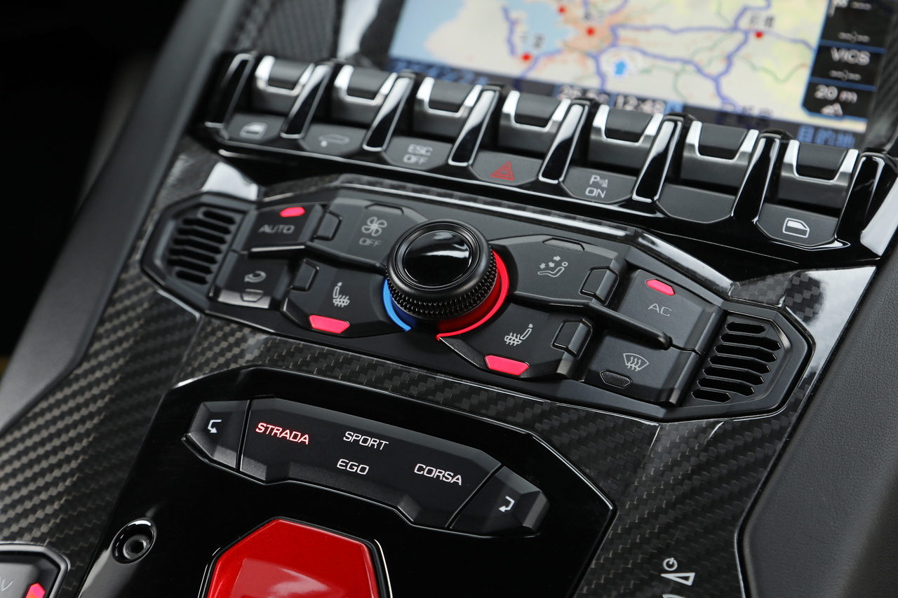 2018 Lamborghini AVENTADOR null