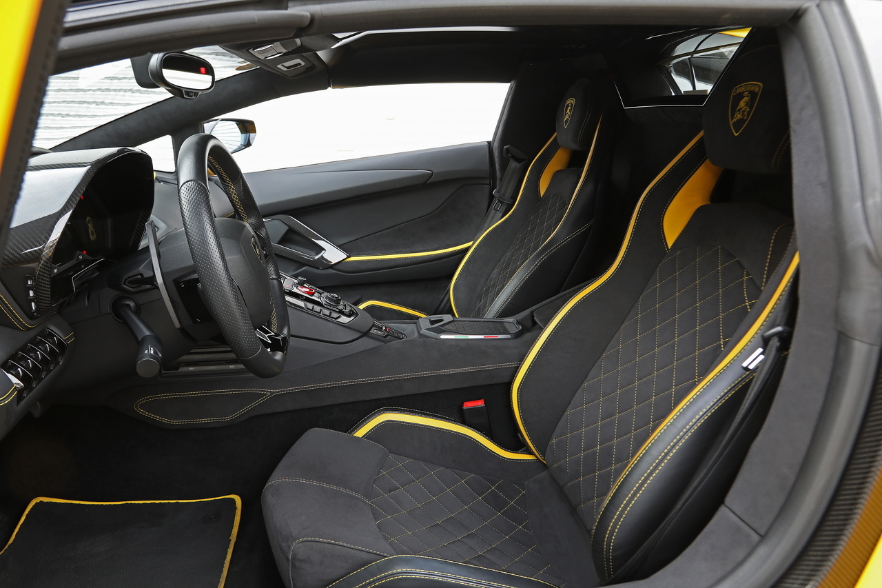 2018 Lamborghini AVENTADOR null